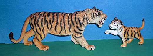Bengal Tigerin und Baby
