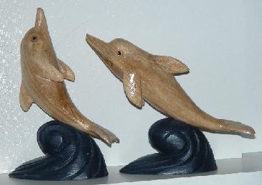 Delfine aus Holz