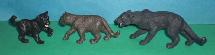 schwarzer Panther mit Baby