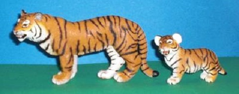 Bengal Tiger mit Baby