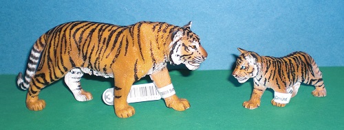 Bengal Tigerin und Baby